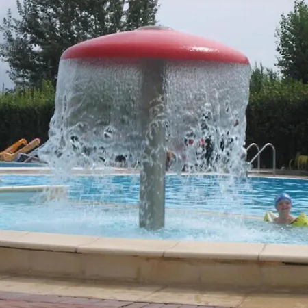 Comfort Mobilehome Camping Ameglia 5 Pers 327 Σαλέ *